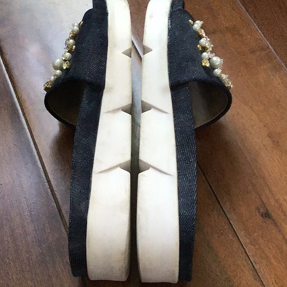 Stuart Weitzman Denim size 8 M embellished sandals - Picture 12 of 12